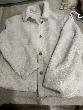 Uniqlo Fleece / Sherpa Jacket – Warm Winter Jacket